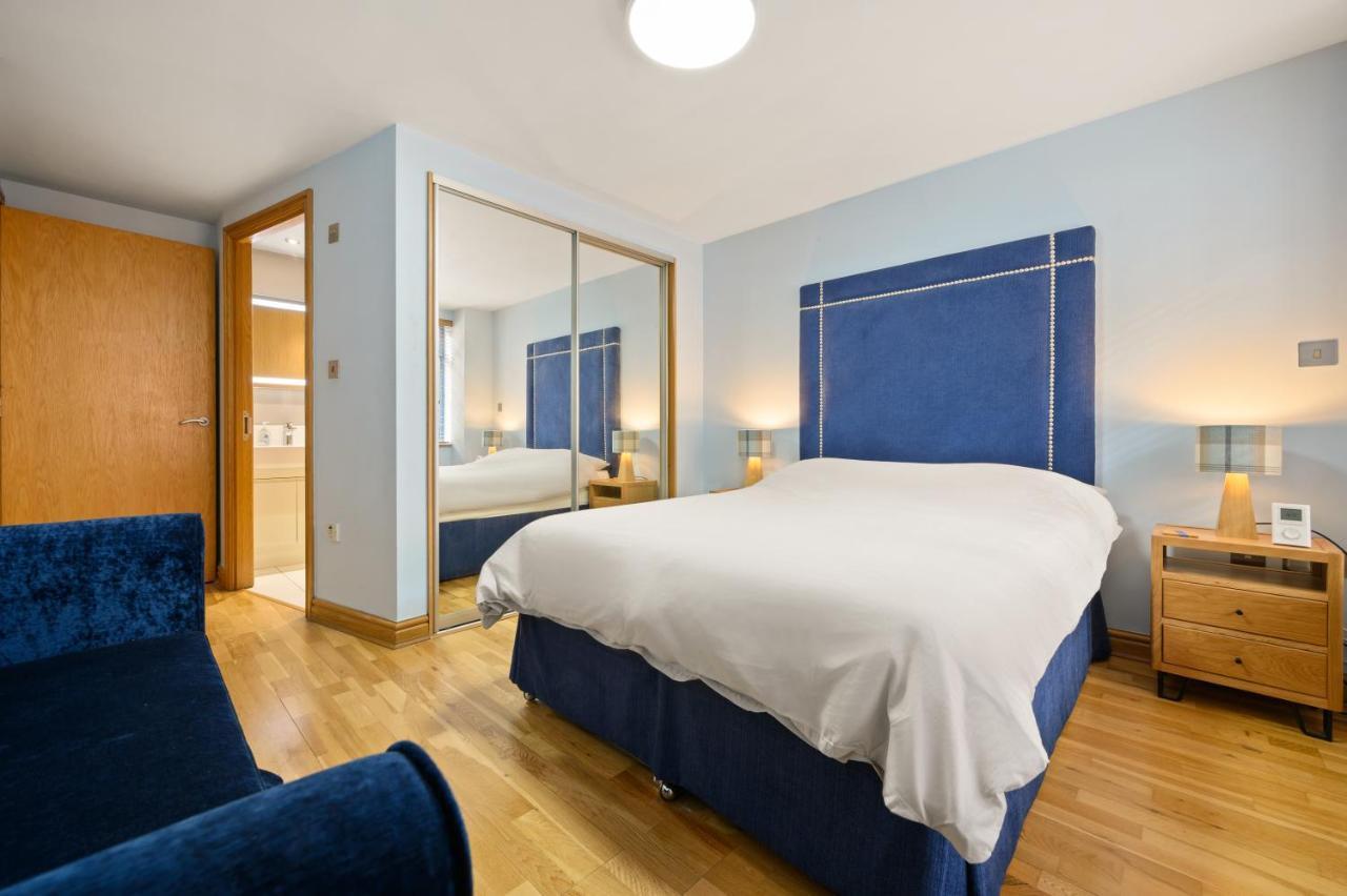 Lovely 2 Double Bedroom Flat With Patio Manchester Exteriör bild